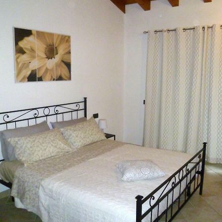 Ca "La Bellavista" Apartment Anzano Del Parco Exterior photo